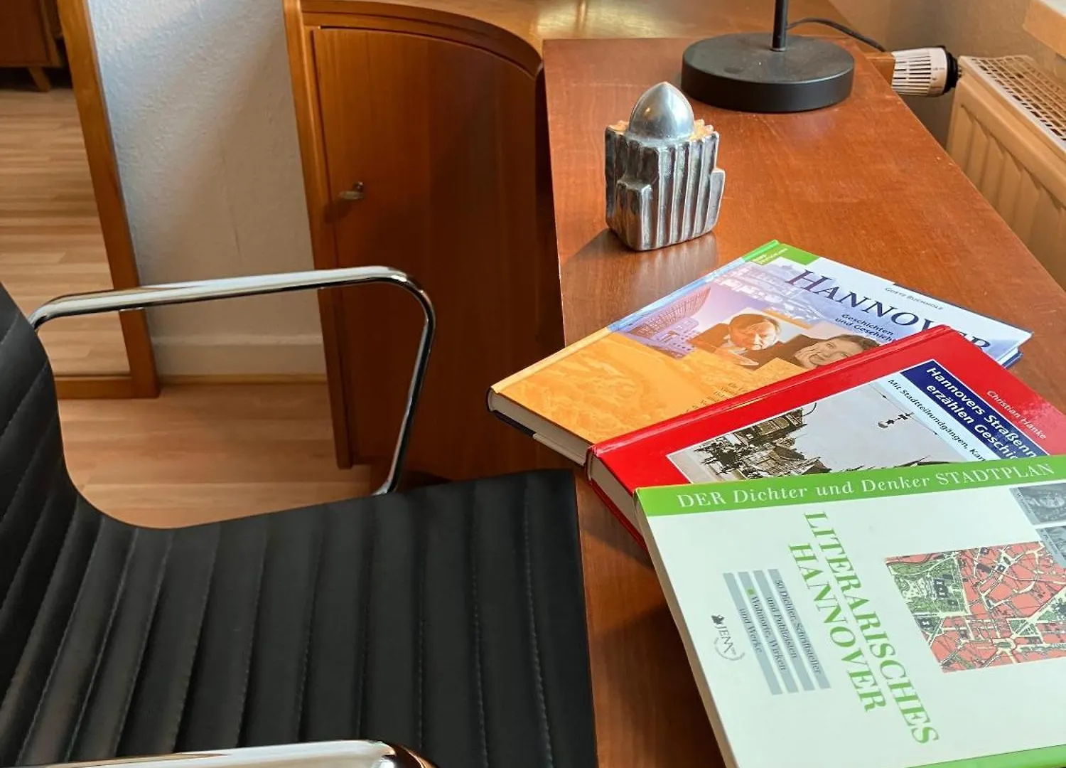 Mid Century Style Messezimmer Hannover Apartmán